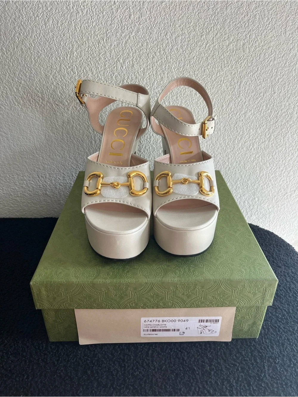 NEW Gucci White Mystic Leather Platform Sandals with Gold Horsebit Detail EU 41